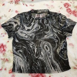 Sheer Marble-Print Short Sleeve Crop Top - Black